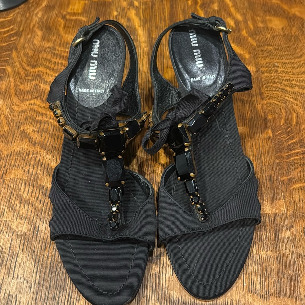 MIU MIU  black shoes with gems and bows